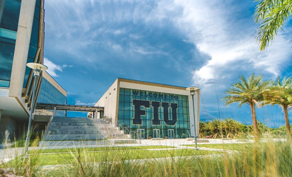 Senati firma convenio con la Universidad Internacional De Florida
