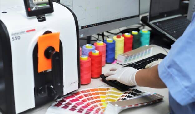 Innovación en la industria textil: la importancia de asegurar un alto estándar de calidad en las prendas