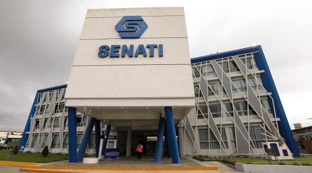 SENATI Arequipa recibe equipo de alta tecnología en favor de sus alumnos